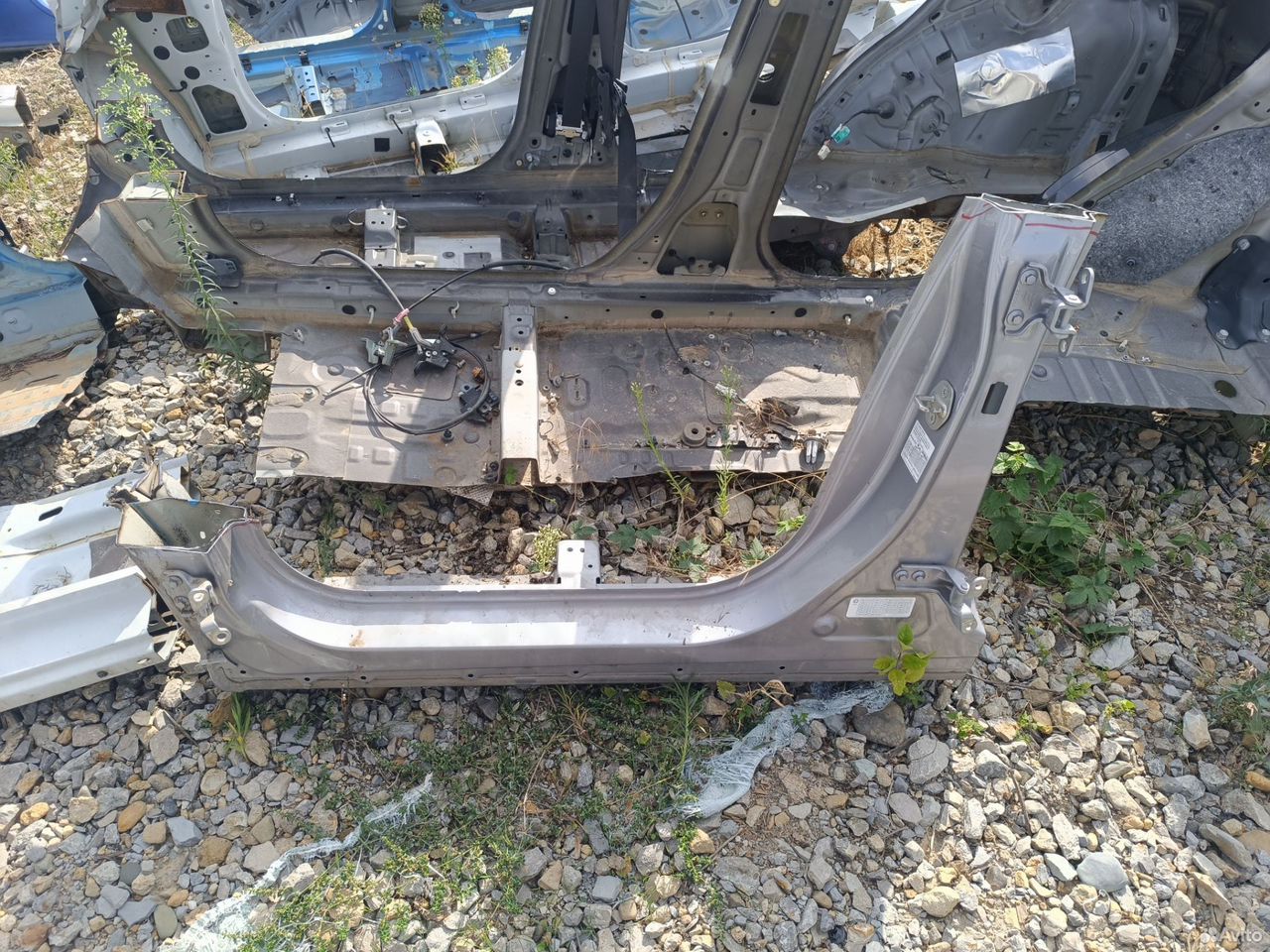 Порог левый стойка двери Geely Coolray Кулрэй