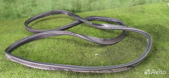 Уплотнение багажника Audi A4 B8 cdnc 2011