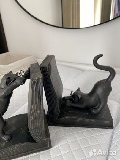 Держатель для книг