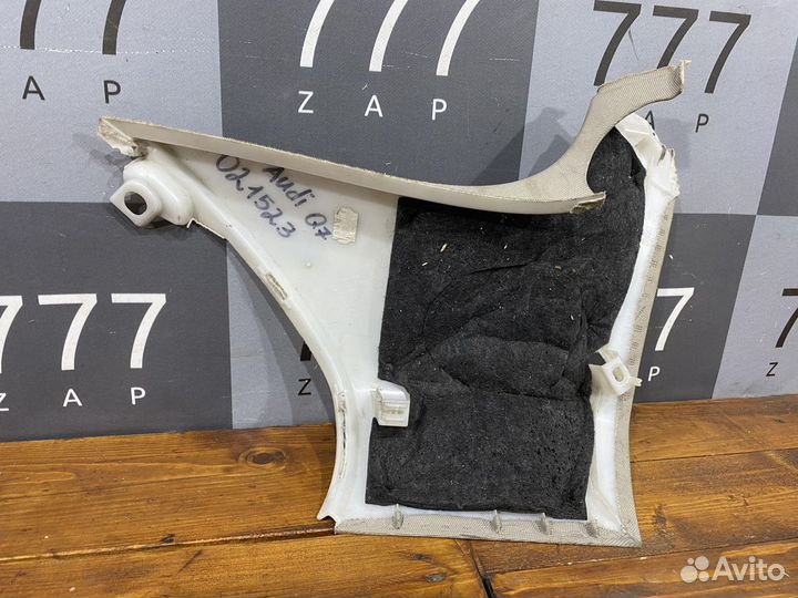 Обшивка стойки задней правой Audi Q7 (4L) 06-15 Б