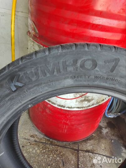 Kumho 852 225/55 R18