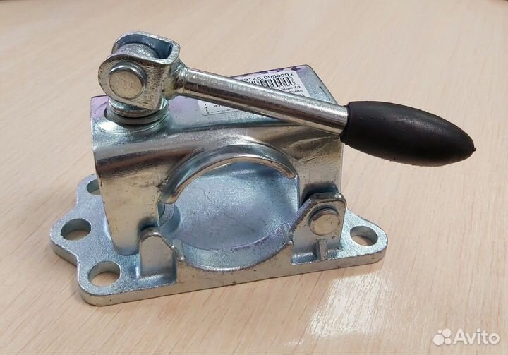 Хомут опорного колеса прицепа D48, с откидной ру