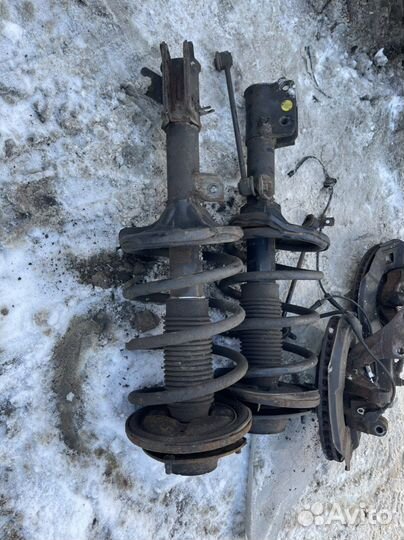 Хендай санта фе передние стойки с пружинами