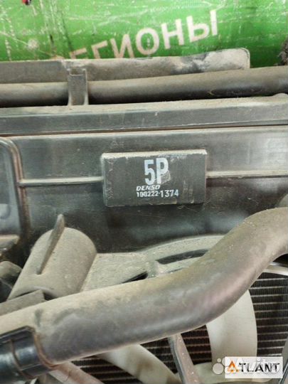 Радиатор основной передний toyota prius