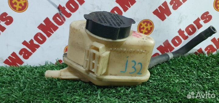 Бачок гидроусилителя руля Nissan Teana J32 VQ25DE