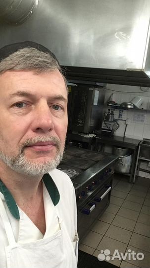 Технолог, шеф-повар, су-шеф, повар