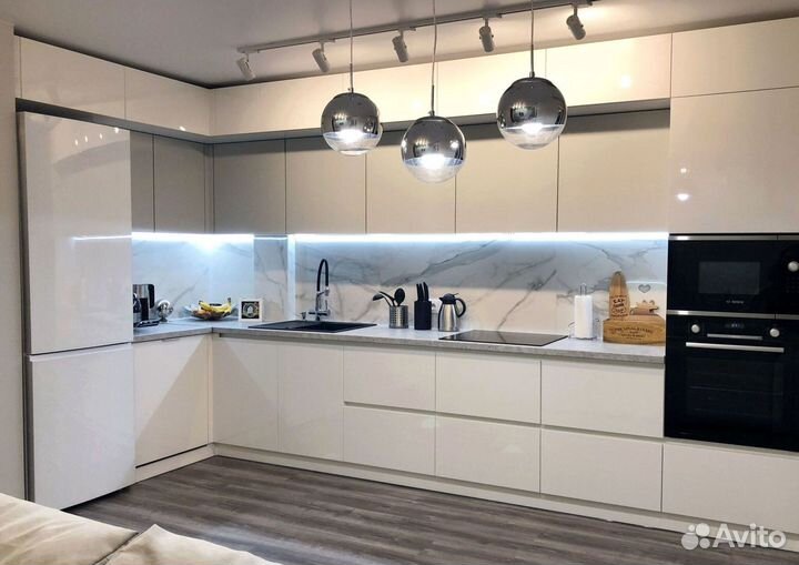 Угловая кухня с мдф фасадами