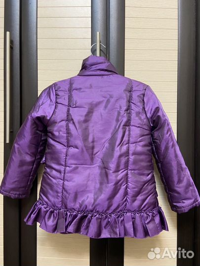 Стильная куртка Calvin Klein для девочки на весну