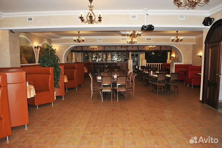 Ресторан, готовый к работе