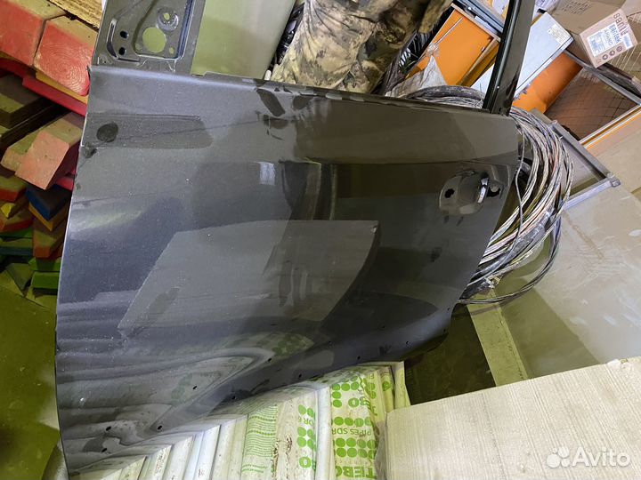 Продается дверь к лексус lx570