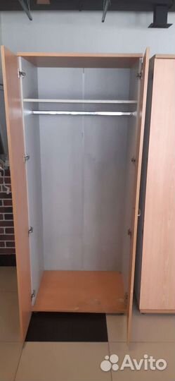 Шкаф для одежды б/у, стол компьютерный