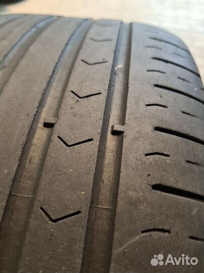 Continental ContiPremiumContact 5 215/55 R16 93V