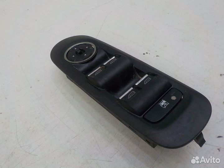 Блок управления стеклоподъемниками на Ford Mondeo