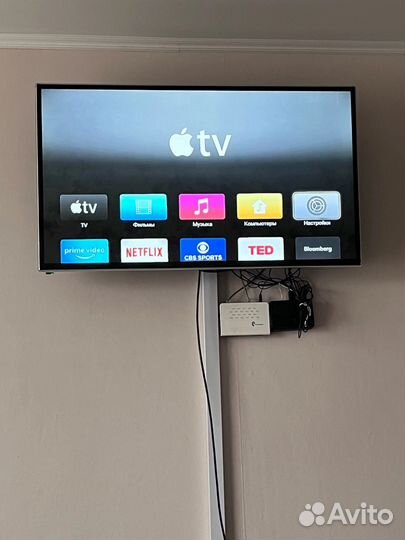 Приставка apple TV