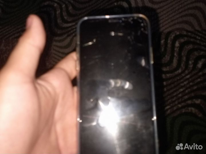 iPhone X, 64 ГБ