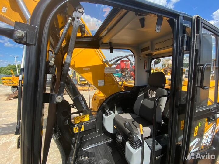 Гусеничный экскаватор JCB JS 205NLC, 2019