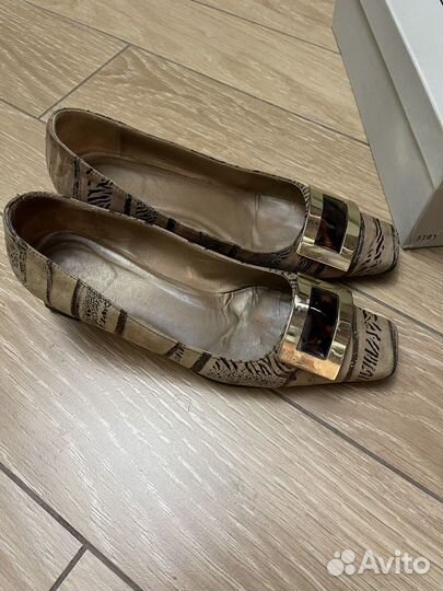 Женские туфли итальянские Accademia кожаные р.38