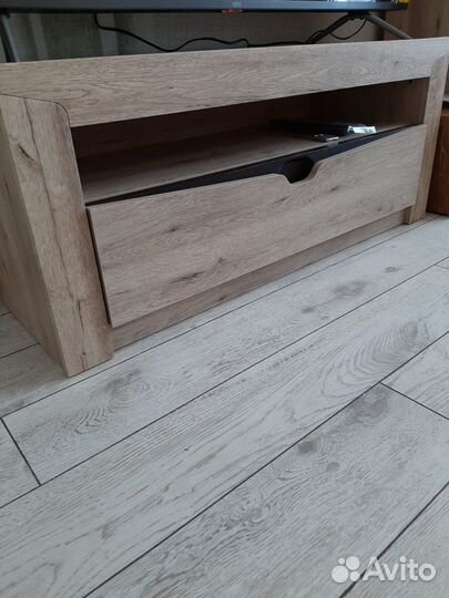 Тумба под телевизор