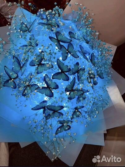 Букет из бабочек / Цифры на заказ