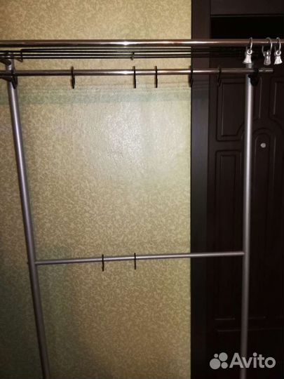 Вешалка в прихожую