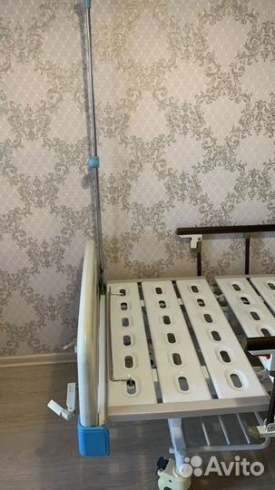 Медицинская кровать для лежачих больных