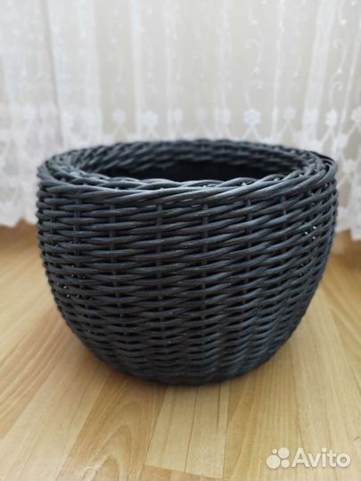 Ротанг. Кашпо