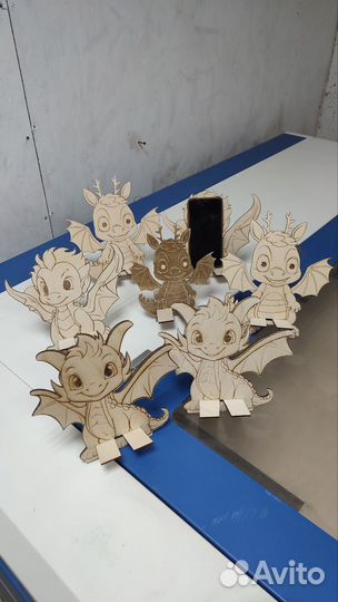 Подставка для телефона из дерева