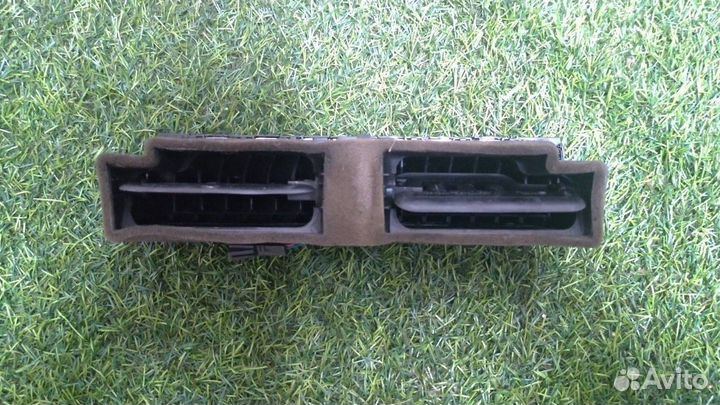 Дефлектор Audi A4 B8 1.8 T 2009