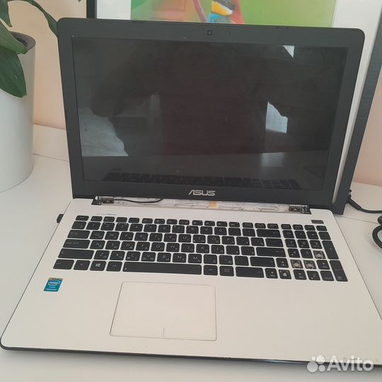Ноутбук asus