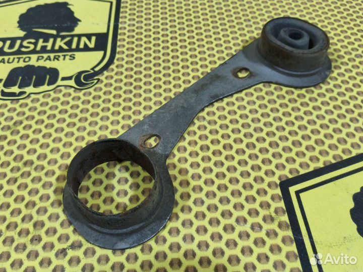 Кронштейн глушителя Opel Insignia JT69 A20NFT 2012