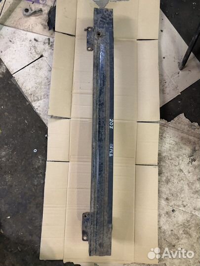 Усилитель переднего бампера Peugeot 207