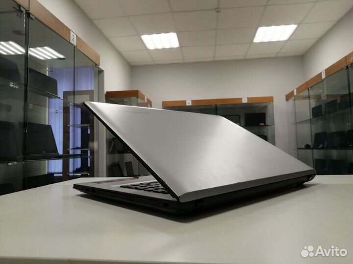 Игровой ультрабук Lenovo 14