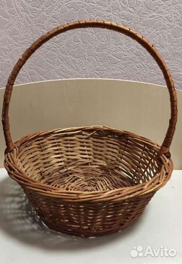 Корзина плетёная