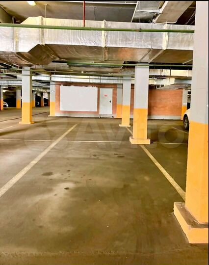Машиноместо, 16 м²