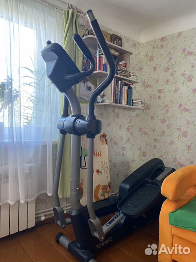 Эллиптический тренажер tourneo