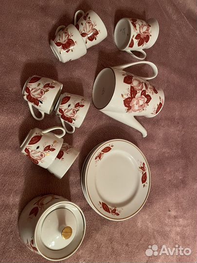 Сервизы чайный и кофейный