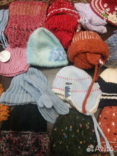 Варежки вязаные женские