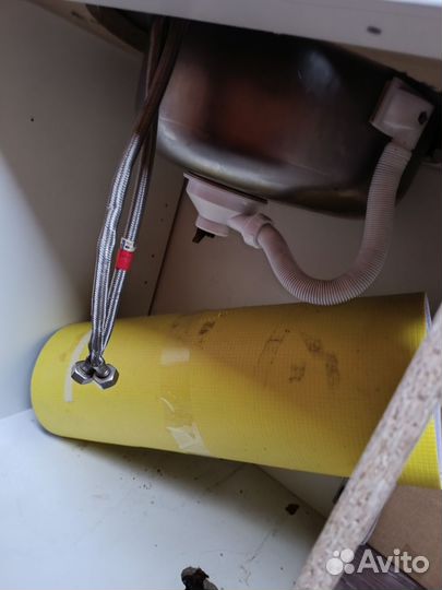 Раковина с тумбой