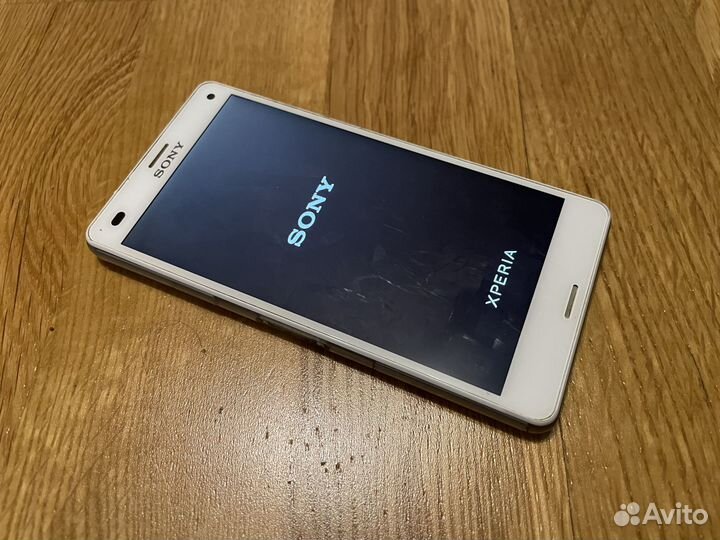 Смартфон sony xperia z3 compact