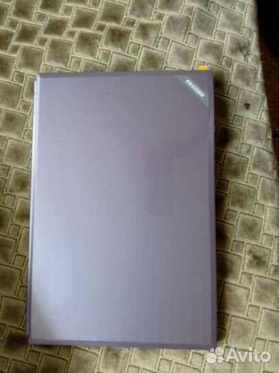 Ноутбук лиловый