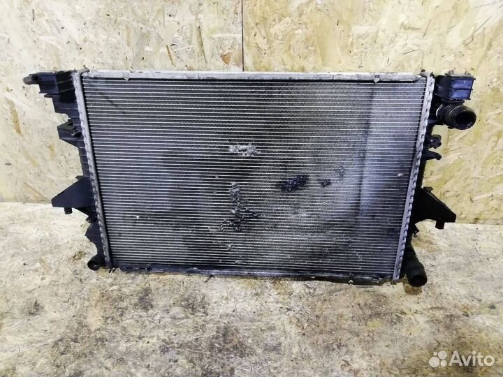 Радиатор основной Volkswagen Transporter T5