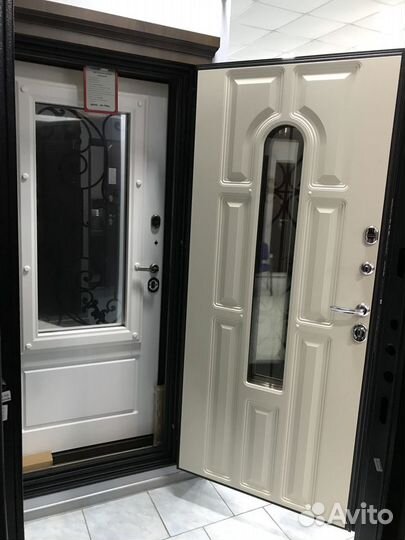 Дверь входная Сорренто Securemme Ясень Кремовый