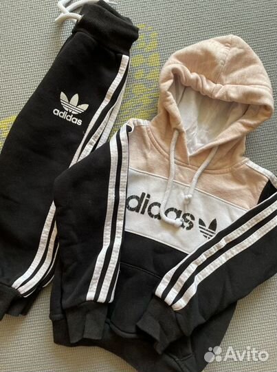 Спортивный костюм adidas для девочки
