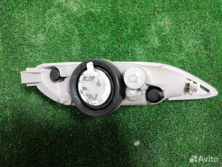 Фара противотуманная передняя левая Toyota Camry