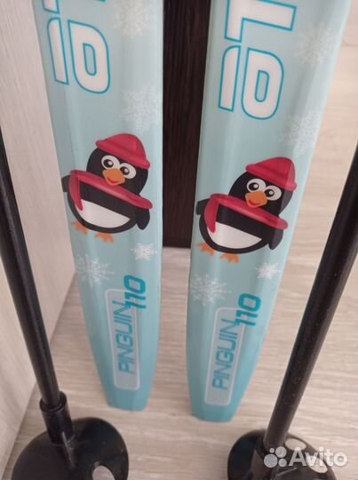 Беговые лыжи, детские с палками в отл. состоянии