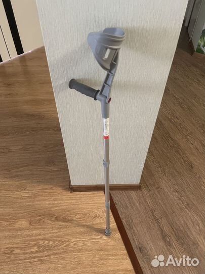 Трость-костыль локтевой