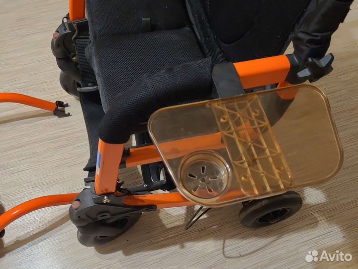 Коляска инвалидная складная