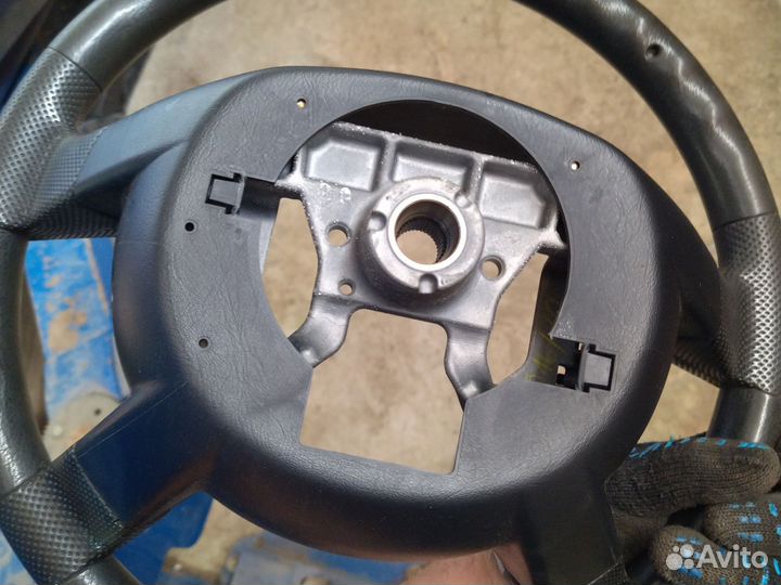 Руль рулевое колесо Спэйс стар рест Space Star
