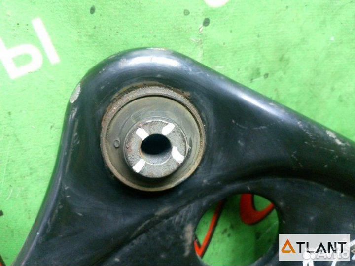 Рычаг передний правый nissan march