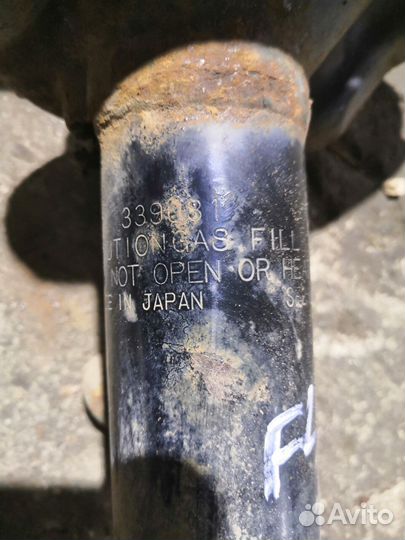 Амортизатор перед.левый Mitsubishi Outlander XL